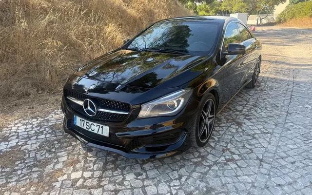 Mercedes-Benz CLA 220 CDI 7G-DCT AMG Line