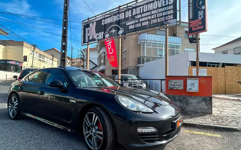 Porsche Panamera Platinum Edition