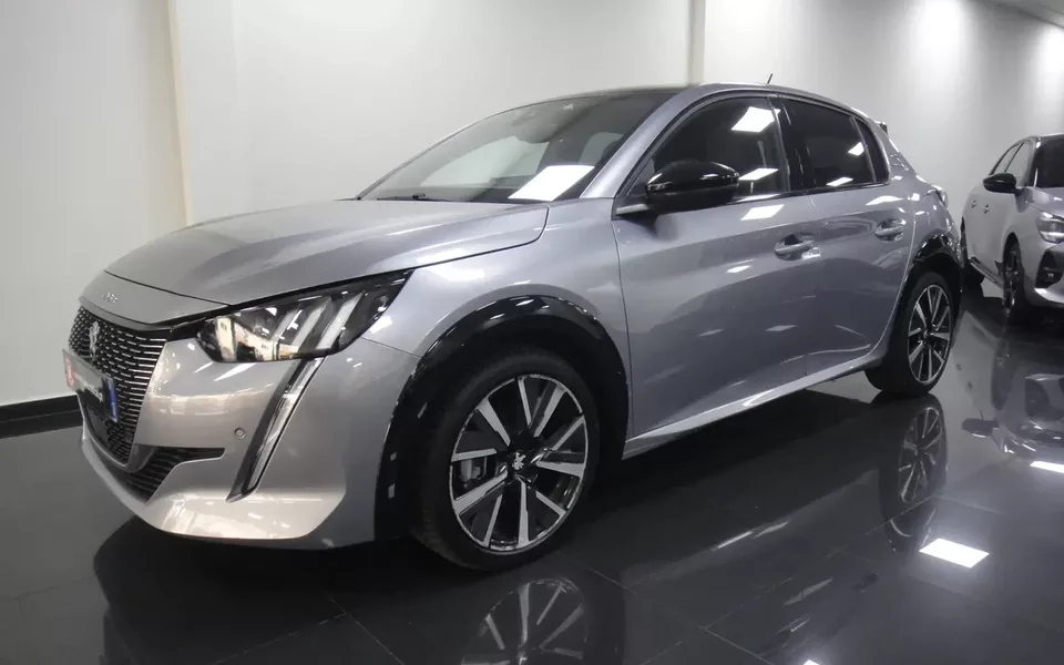 Peugeot 208 PureTech 130 EAT8 GT