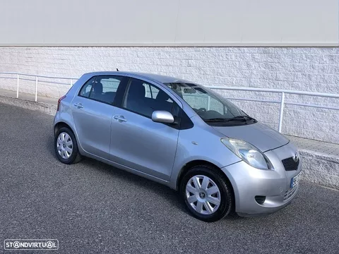 Toyota Yaris 1.0 VVT-i AC Manual