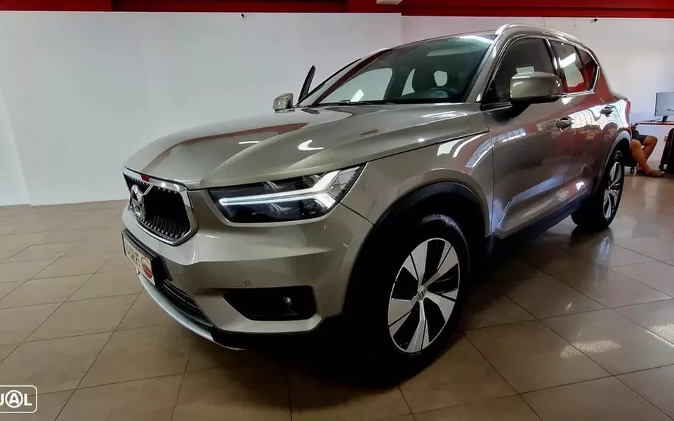 Volvo XC 40 1.5 T2 Momentum Plus Geartronic