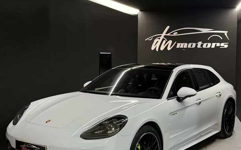 Porsche Panamera Sport Turismo Turbo S E-Hybrid