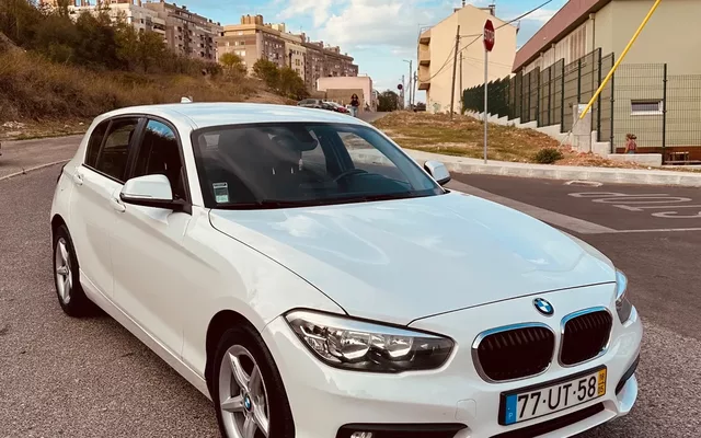 BMW 116 d Pack Desportivo M