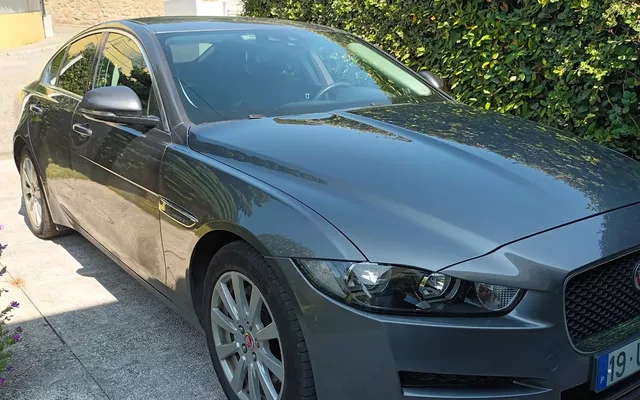 Jaguar XE
