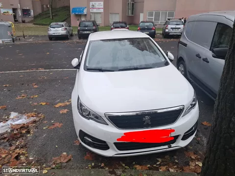 Peugeot 308 SW BlueHDi 130 EAT8 Stop & Start Tech Edition