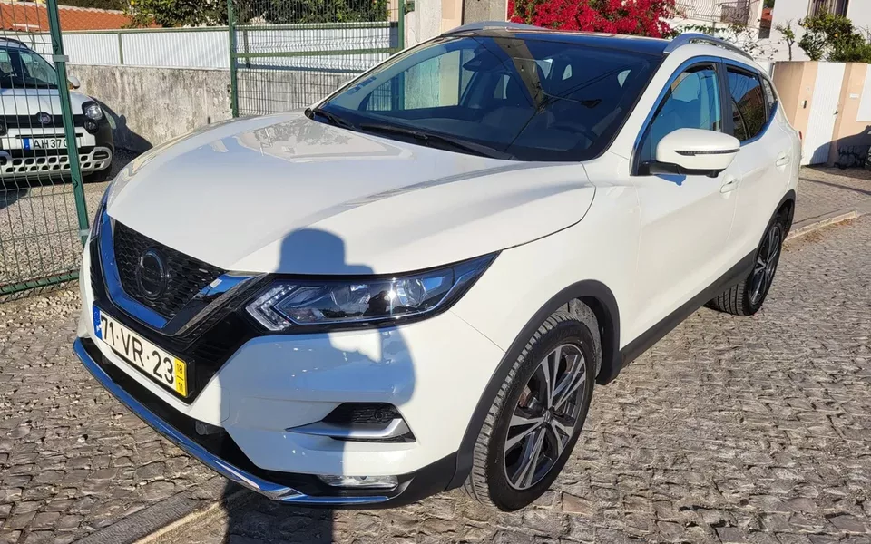 Nissan Qashqai 1.3 DIG-T N-Connecta J18 Led