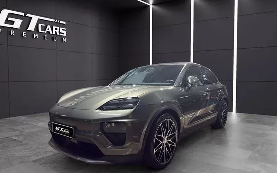 PORSCHE Macan Macan 4