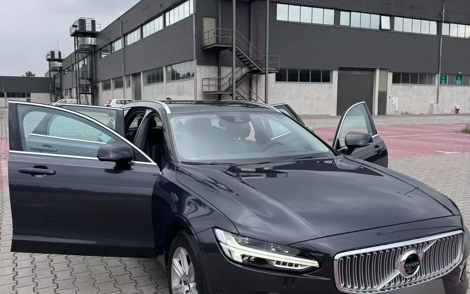 Volvo V90 2.0 D4 Momentum Geartronic