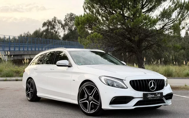 Mercedes-Benz C 350 e T 7G-TRONIC AMG Line