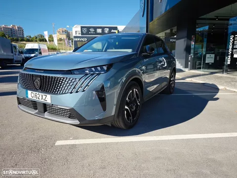 Peugeot E-3008