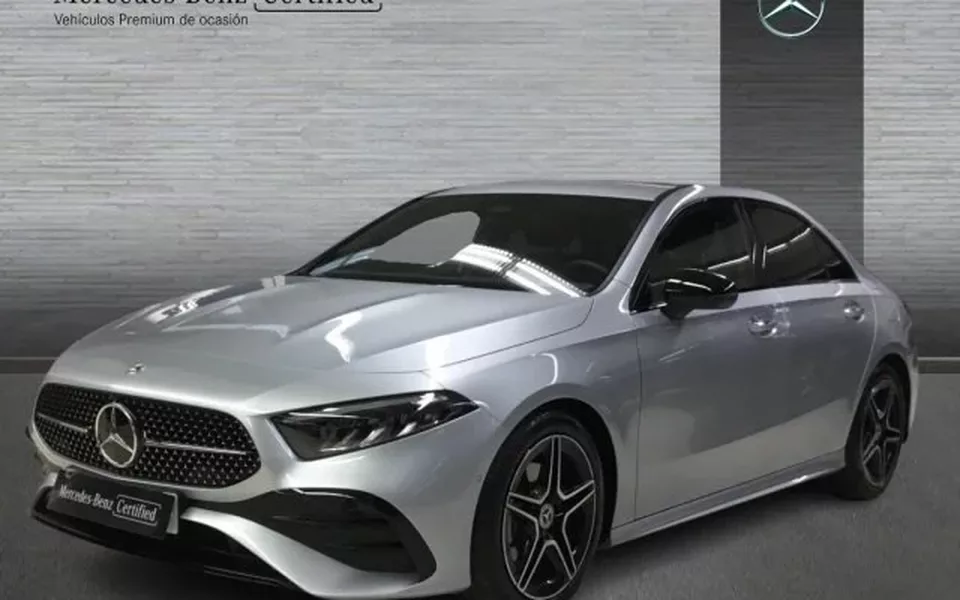MERCEDES-BENZ Clase A CLASE A 180 d Berlina
