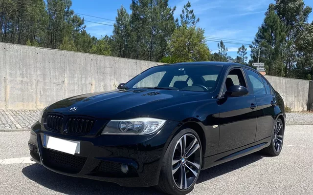 BMW 320