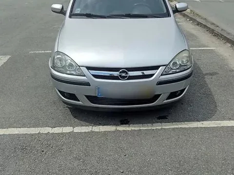 Opel Corsa 1.2 16V Enjoy