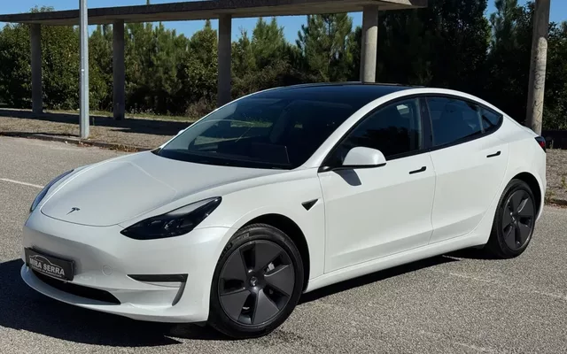 Tesla Model 3 Long Range Tração Traseira