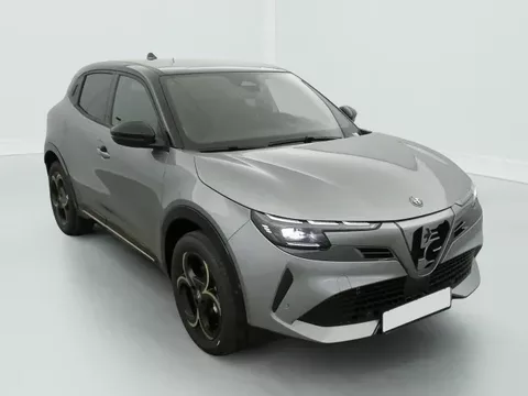 Alfa Romeo Junior 1.2 Ibrida 145 ch eDCT6 Intensa Zéro km immatriculé