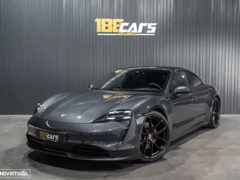 Porsche Taycan 4