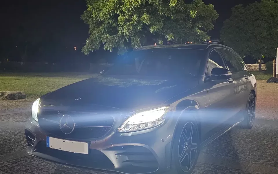Mercedes-Benz C 220