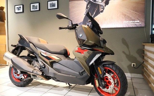 BMW C400X Style Rugged