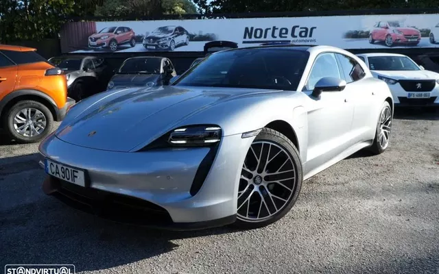 Porsche Taycan Sport Turismo Black Edition
