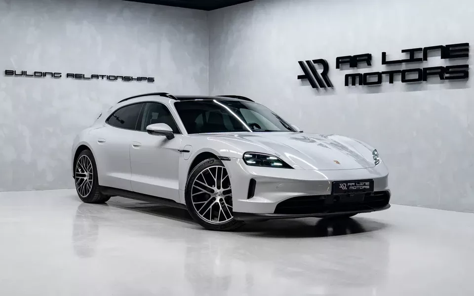 Porsche Taycan Sport Turismo Standard