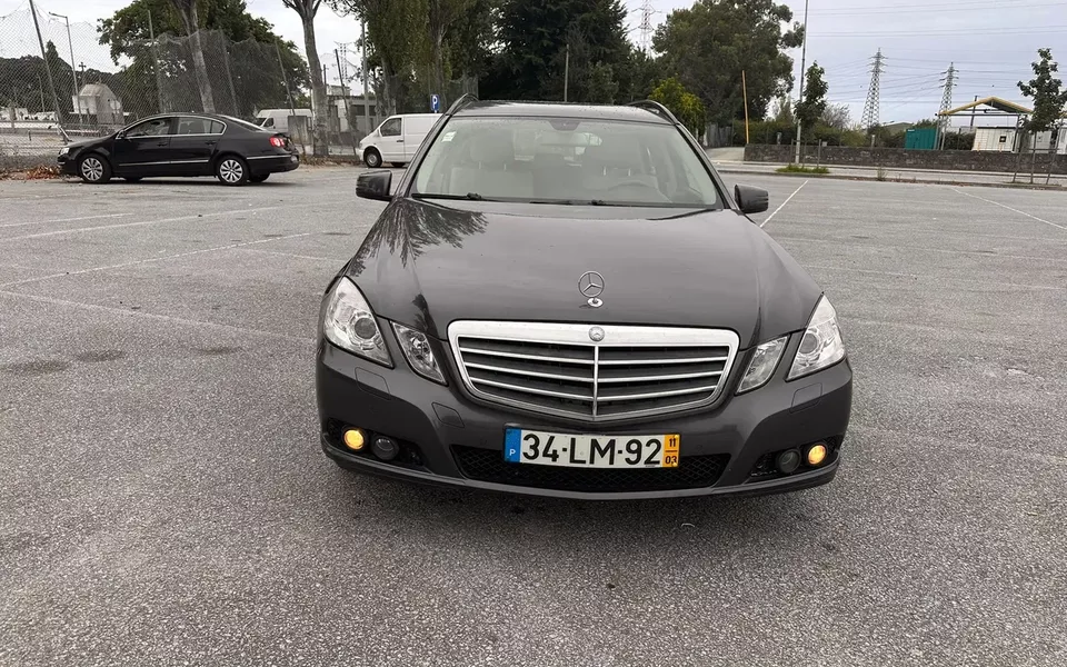 Mercedes-Benz E 220 CDI Avantgarde