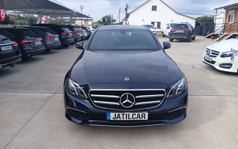 Mercedes-Benz E 220