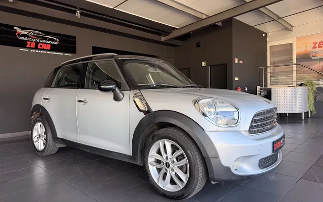MINI 5 Portas