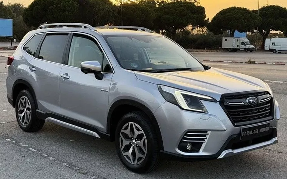 SUBARU Forester Forester 2.0i Hybrid Executive Plus CVT