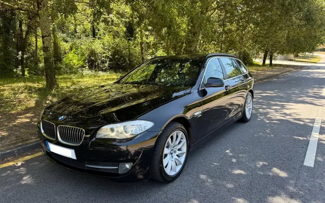 BMW 530 d xDrive Line Luxury Auto