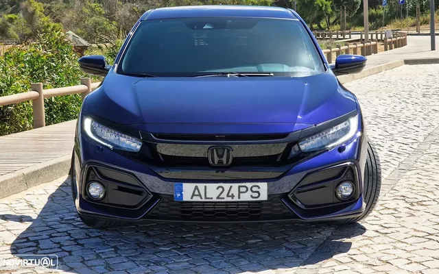 Honda Civic 1.0 i-VTEC Elegance Navi