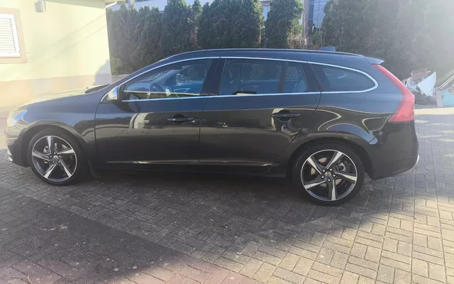 Volvo V60 2.0 D3 R-Design Start/Stop