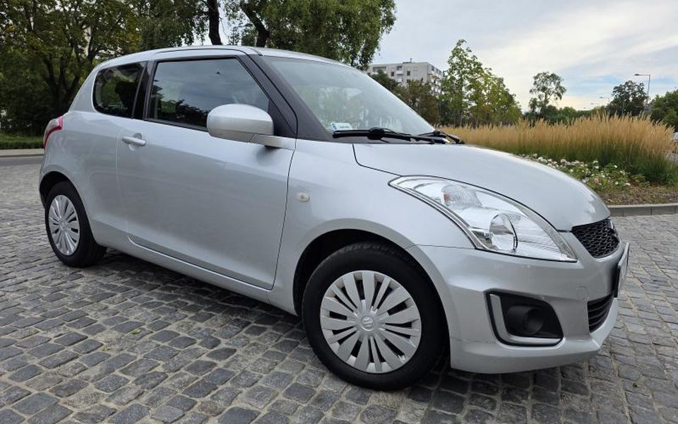 Suzuki SWIFT 2015