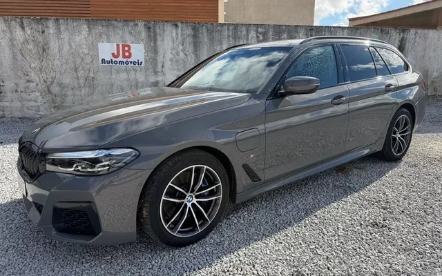 BMW 530 e Pack Desportivo M