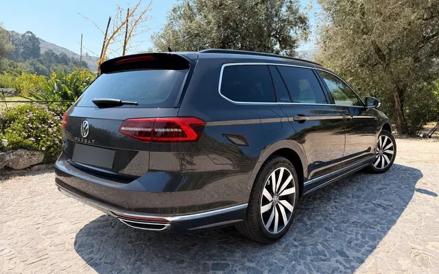 VW Passat 2.0 TDI R-Line DSG