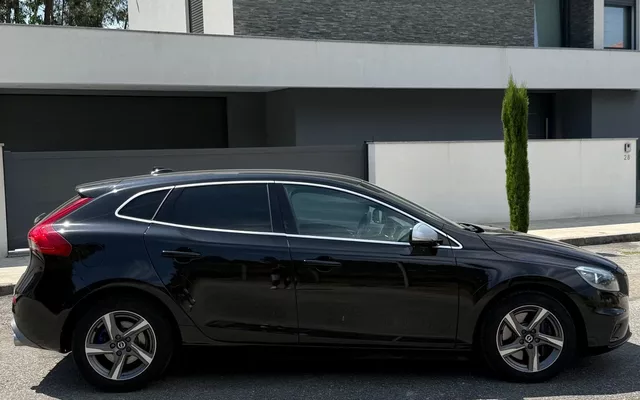 Volvo V40 D4 RDesign