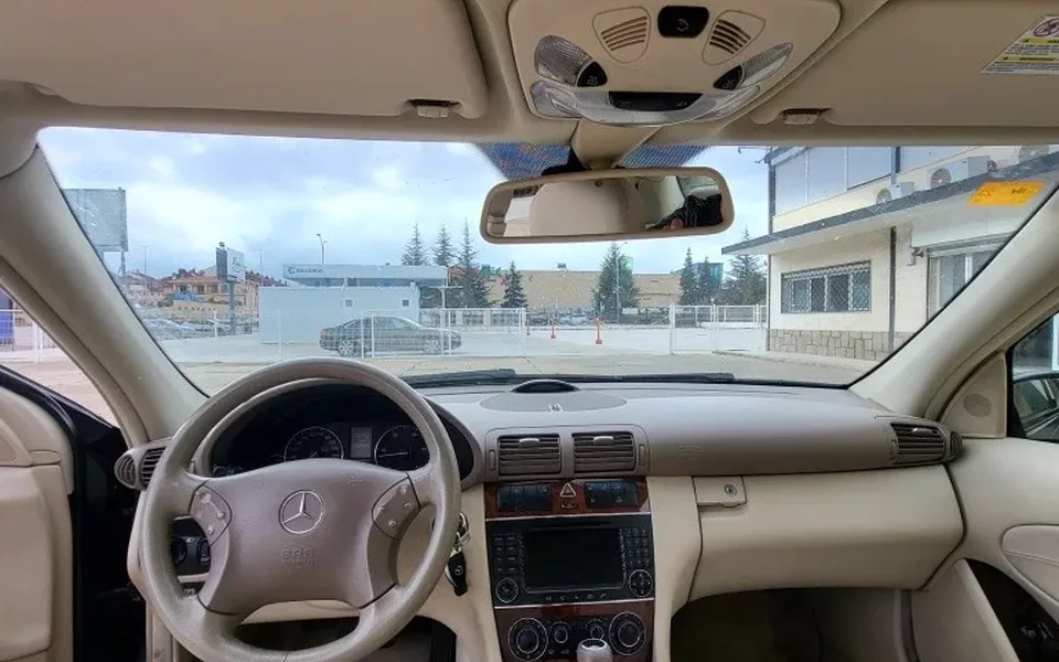 MERCEDES-BENZ Clase C C 320CDI Elegance - 7500€ en Carbajosa de la sagrada