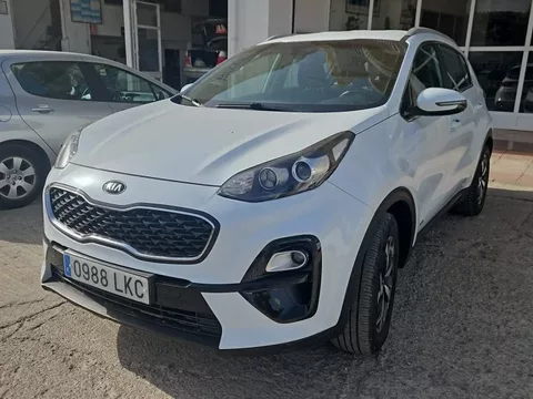 Vendido: KIA Sportage Sportage 1.6 MHEV Business 4x4 136 - 17500€ en Huelma
