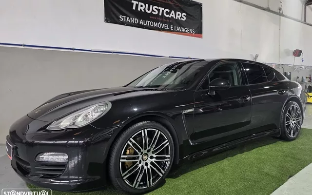 Porsche Panamera Platinum Edition