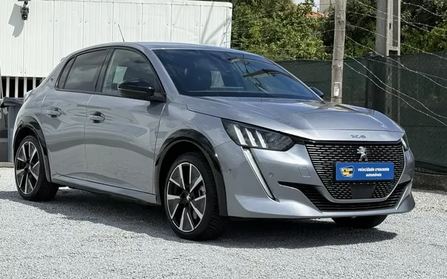 Peugeot e-208 50 kWh GT