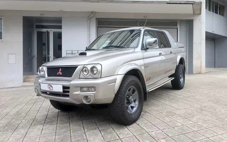 Mitsubishi L200 2.5 TD Strakar Sport HT