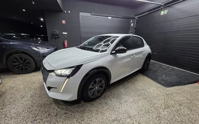 Peugeot e-208 50 kWh Style
