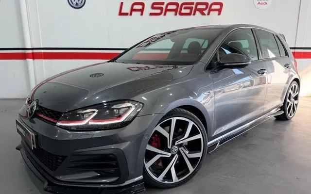 VOLKSWAGEN Golf Performance