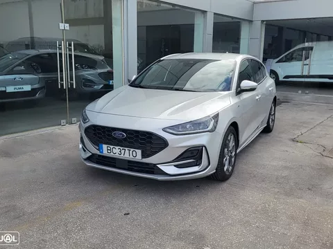 Ford Focus 1.0 EcoBoost MHEV ST-Line X