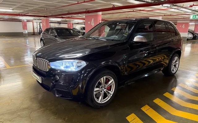 BMW X5 M50 d
