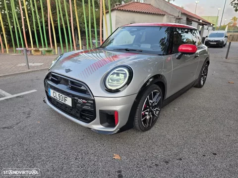 MINI 3 Portas John Cooper Works Auto Desportiva