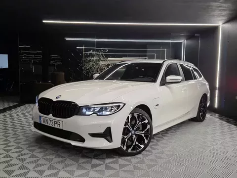 BMW 320 e Line Sport Auto