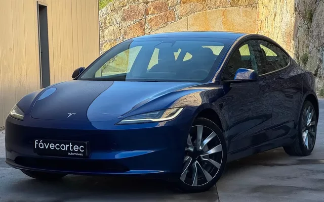 Tesla Model 3 Tração Traseira Premium