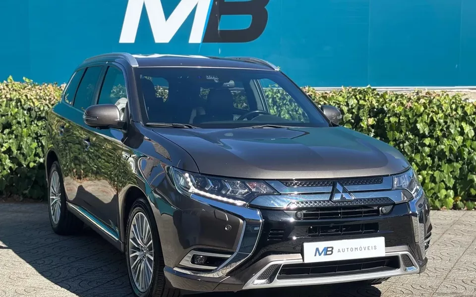 Mitsubishi Outlander 2.0 Intense Navi