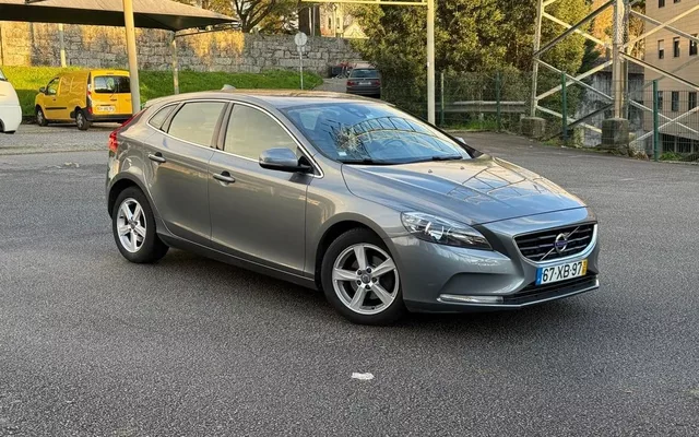 Volvo V40 1.6 D2 Momentum Eco
