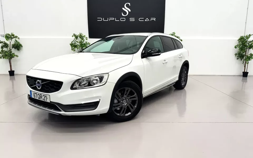 Volvo V60 Cross Country 2.0 D4 Momentum